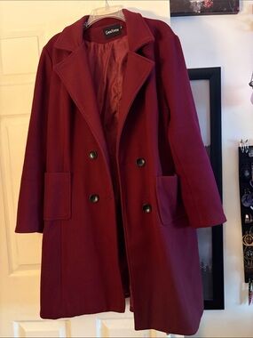 Women's Double-Breasted Pea Coat in Burgundy